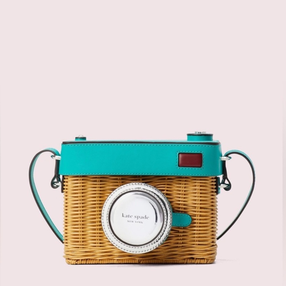 Kate Spade Wicker 3D Camera Crossbody Bag in Fiji Green